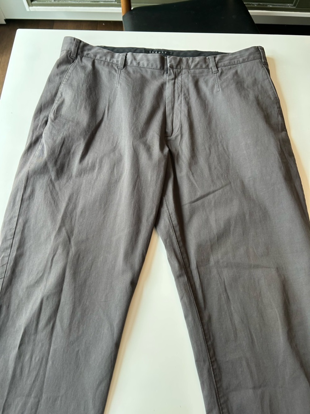 Theory Men's Gray Chino Pants